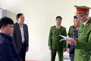 Cơ quan điều tra khởi tố cựu giám đốc văn phòng đăng ký đất đai Phạm Văn Biên. Ảnh: CATH
