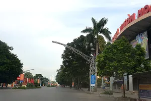  Vắng lặng ở TP Thanh Hóa trong ngày đầu giãn cách xã hội theo Chỉ thị 16