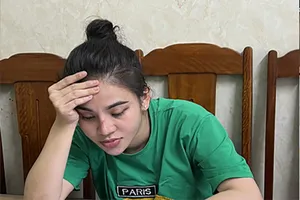 Hotgirl mở 'tiệc ma túy' cho 23 nam nữ trong quán karaoke