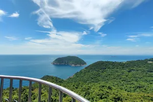 Khám phá vẻ đẹp hoang sơ đảo Hòn Mê ở Thanh Hóa