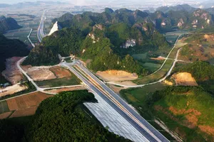 Toàn cảnh Cao tốc Mai Sơn - Quốc lộ 45 nối Ninh Bình, Thanh Hóa trước ngày thông xe