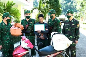 Kẻ vận chuyển ma túy từ Lào về Việt Nam tông xe vào Bộ đội Biên phòng