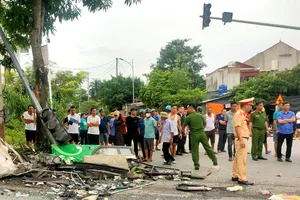 Thông tin mới vụ xe khách va chạm với ô tô biển xanh 80A ở Thanh Hóa