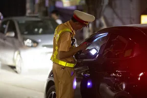 Thanh Hóa ra quân kiểm tra nồng độ cồn, xử lý 'không có ngoại lệ'