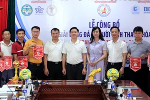 “Siêu phủi” Bờ Biển Ngà dự Giải bóng đá sân 7 Thanh Hóa tranh cúp doanh nhân trẻ