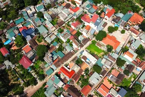 Cận cảnh những ngôi nhà trăm tuổi ở làng cổ nhất Việt Nam