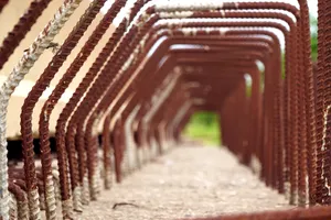 Con đường ngàn tỉ ở Thanh Hóa thi công dang dở, cốt thép hoen rỉ