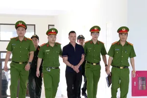 'Đại ca' Vy 'ngộ' ở Thanh Hóa bị khởi tố về tội đưa hối lộ để 'chạy án'