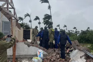  2 vợ chồng tử vong thương tâm sau trận lốc xoáy dữ dội ở Ninh Bình