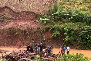 Hai vợ chồng tử vong trong đêm sau vụ sạt lở đất ở xã biên giới Thanh Hóa