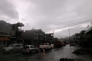 Quảng Ninh di dời dân đề phòng mưa lũ 