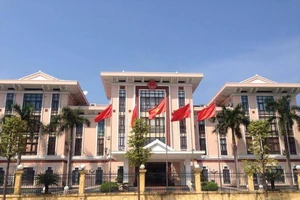 Thu hồi trụ sở TP Hạ Long 'nhường' đất cho dự án FLC