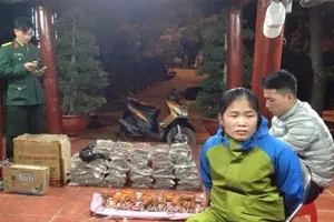 Bắt nữ quái buôn bán thuốc nổ và kíp nổ 