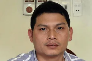 Chủ phòng khám rao bán thuốc phiện trên Facebook