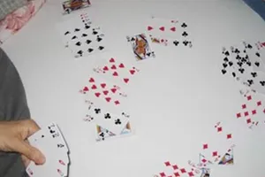 Bí thư, Chủ tịch xã bị khởi tố tội đánh bạc