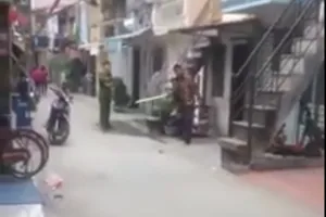 Phó công an phường bị kẻ ngáo đá đâm trọng thương