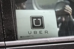 Uber phong tỏa hệ thống máy tính đối phó điều tra