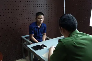 1 thanh niên lập facebook, zalo 'ảo' để lừa đảo bán đất