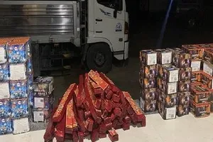 Quảng Bình bắt giữ vụ vận chuyển hơn 150 kg pháo hoa nổ