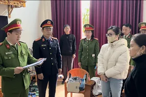 Nữ nhân viên ngân hàng bị bắt vì lừa đảo hàng tỉ đồng