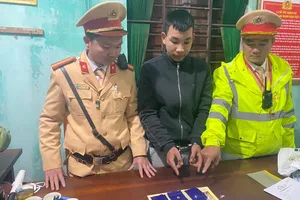 Bắt thanh niên 17 tuổi vào Quảng Trị mua ma tuý đem ra Quảng Bình bán