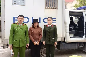 Cô gái 20 tuổi liên tục ăn trộm trong thời gian ngắn