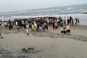 Đi tắm biển, hai thanh niên tử vong thương tâm