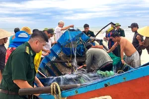 Tìm thấy thi thể ngư dân Quảng Bình mất tích trong trận giông lốc