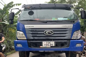 Quảng Bình: Va chạm xe ben, hai học sinh lớp 10 tử vong 