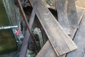 Đang trò chuyện thì sập giếng nước, 2 vợ chồng tử vong