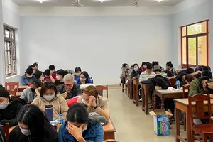 250 cảnh sát đột kích 9 điểm cho vay lãi nặng, ghép hình ảnh đe dọa người vay