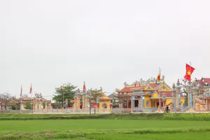 Độc lạ ngôi làng có hơn 20 nhà thờ họ ở Quảng Bình