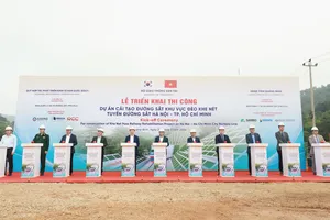 Khởi công dự án cải tạo 'nút thắt cổ chai' đường sắt Bắc - Nam hơn 2.000 tỉ đồng