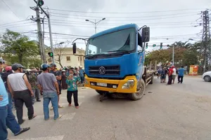 Ô tô tải hết hạn đăng kiểm gây tai nạn, một người tử vong