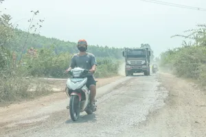 Quảng Bình: Dân ‘kêu trời’ vì tuyến đường liên xã bị băm nát