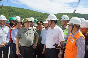 Thủ tướng Phạm Minh Chính kiểm tra 3 dự án trọng điểm tại Quảng Bình