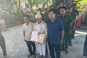 Trình hồ sơ đề nghị công nhận liệt sĩ với người đàn ông tử vong khi chữa cháy rừng