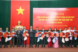 Quảng Bình trao quyết định bổ nhiệm cho các giám đốc sở mới sau khi sáp nhập