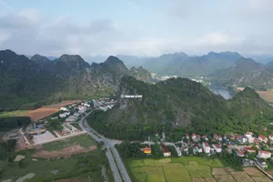 Bài 1: Net Zero - hướng đi cho 'trái tim' du lịch Quảng Bình