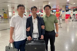 Bị can trốn truy nã 4 năm bị bắt tại sân bay Tân Sơn Nhất