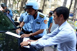 Ông Đoàn Ngọc Hải tiếp tục xử lý vi phạm vỉa hè