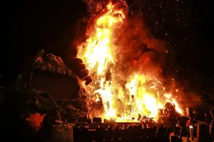 Cận cảnh vụ cháy tại buổi ra mắt phim Kong:Skull Island