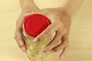 Mẹo Hay - Dễ Làm: 5 công dụng 'thần thánh' của dây thun