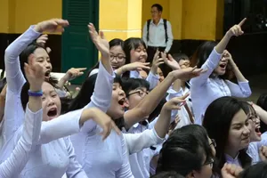 “Dù chạy thế nào cũng không thắng nổi thanh xuân“