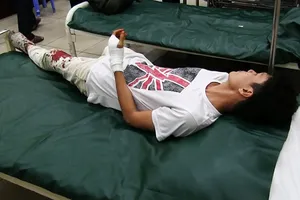 Tài xế Grabbike kể vụ bị chém trước bến xe