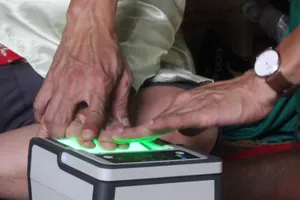 Công an TP.HCM đến nhà làm căn cước cho mẹ VNAH