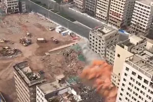 36 tòa nhà bị phá hủy trong vòng... 20 giây