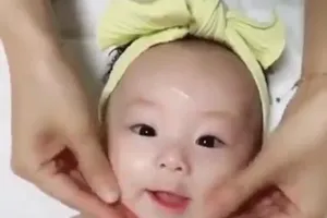 Mẹ ơi đến giờ làm đẹp của con rồi