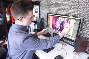 Dùng tay cầm Playstation để sửa ảnh trên Lightroom