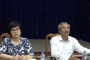 Lãnh đạo Quận 5 gỡ nút thắt cho tiểu thương chợ An Đông